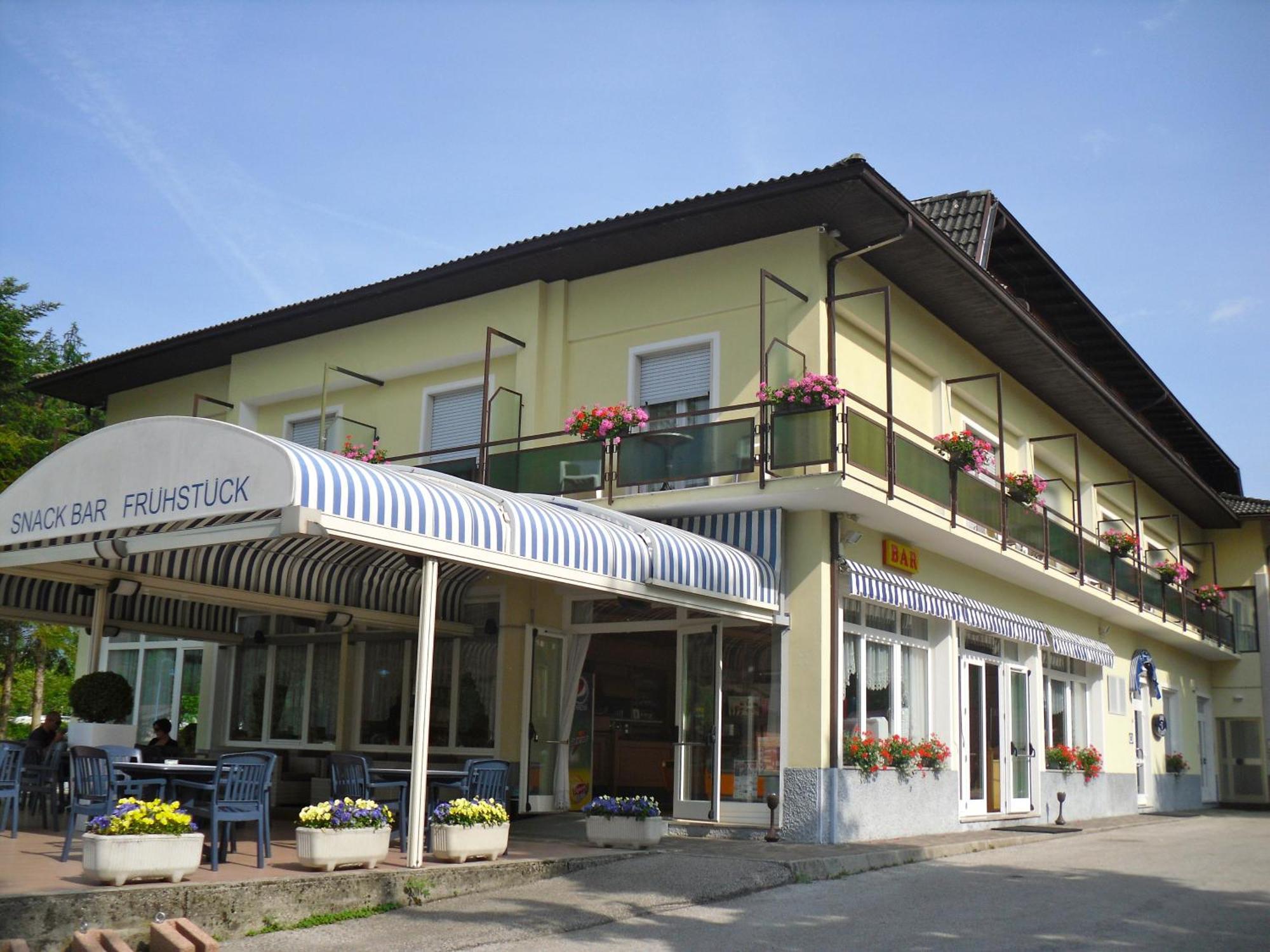 Garni Bellavista Hotel Calceranica al Lago Ngoại thất bức ảnh