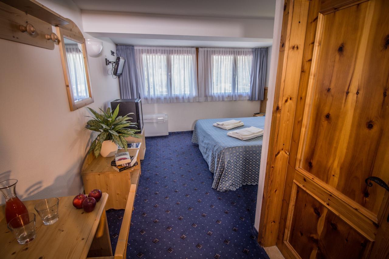 Garni Bellavista Hotel Calceranica al Lago Ngoại thất bức ảnh